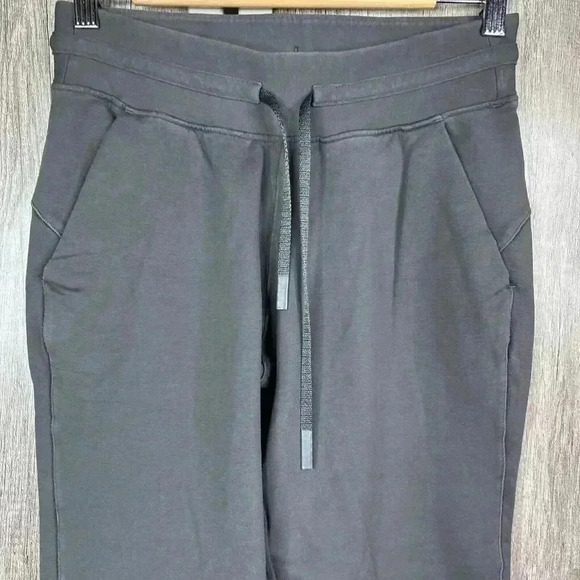 Lululemon Joggers Sz 6 Ready to Fleece Jogger Gray Color - Picture 2 of 9
